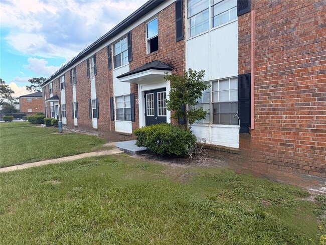 Building Photo - 5325 Curry Ford Rd Unit G202