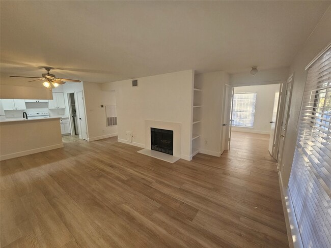 Building Photo - 2626 Holly Hall St Unit 710