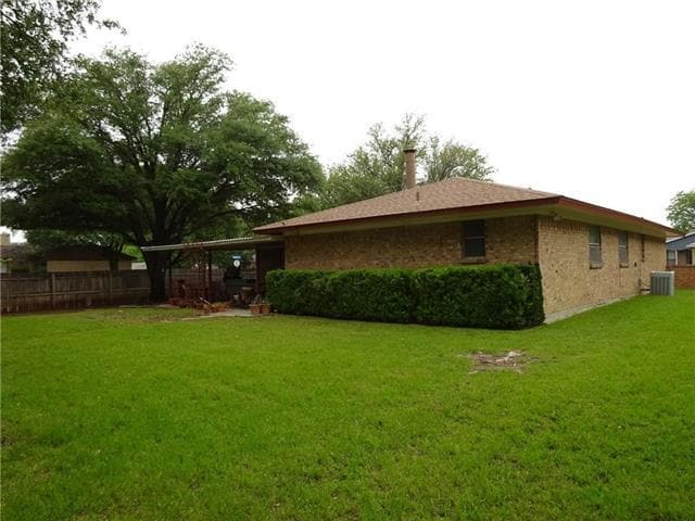 Photo - 1900 Carla Ave