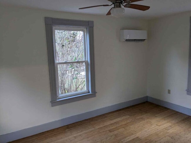 Photo - 90 Elm St Unit B
