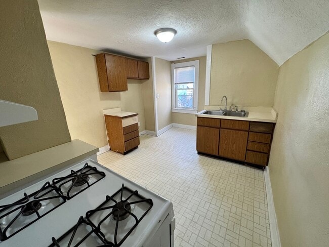 Photo - 2807 Chestnut St Unit 2