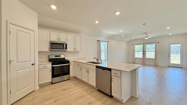 Photo - 792 Lake Sweetwater Ln