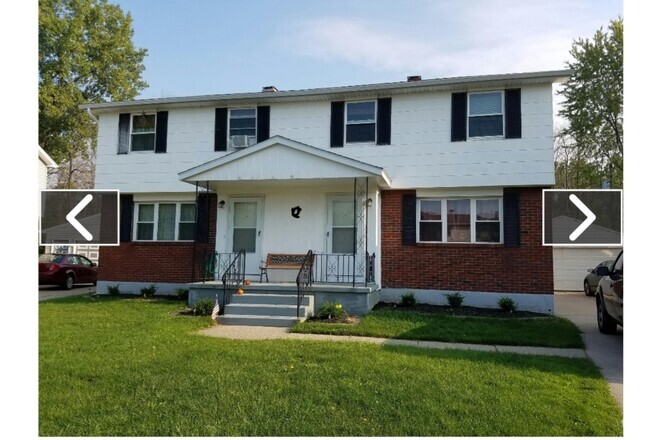 Building Photo - 71 Jeffrey Dr Unit .3 bedroom duplex Rental