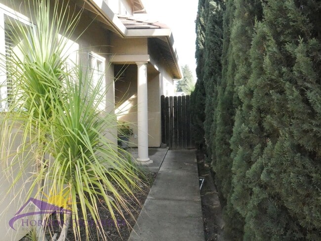 Photo - Bright 3 Bed 2.5 Bath 1,840 Sq. Ft. Fair Oaks Home