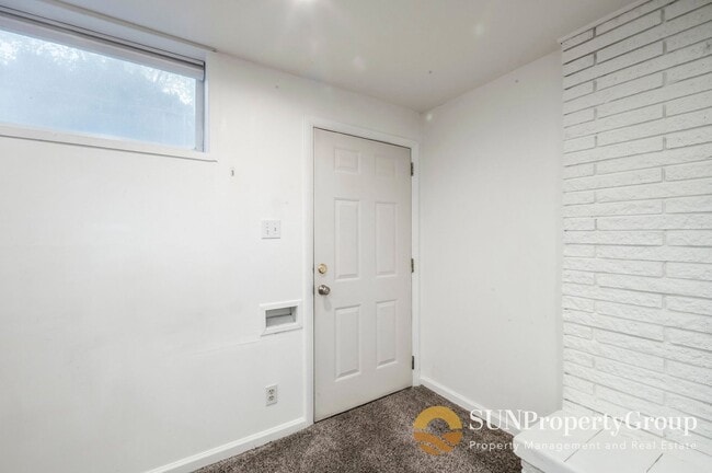 Photo - 930 S 500 E St Unit Downstairs