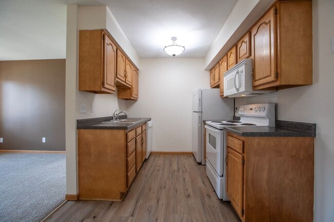 Photo - Windfield Estates