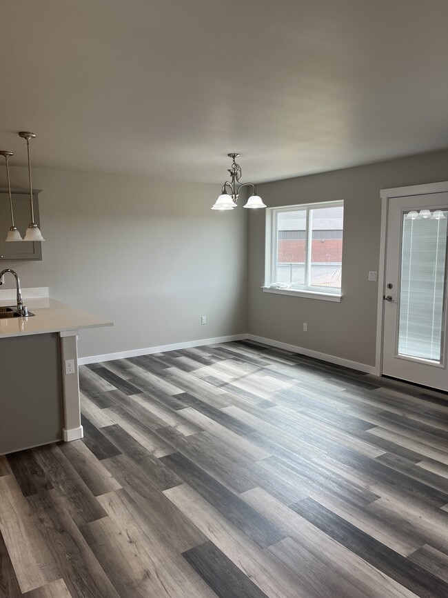 Photo - 612 Mead Ave