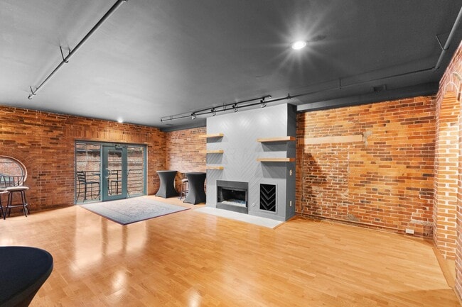 Photo - 55 W Livingston Ave Unidad 2B