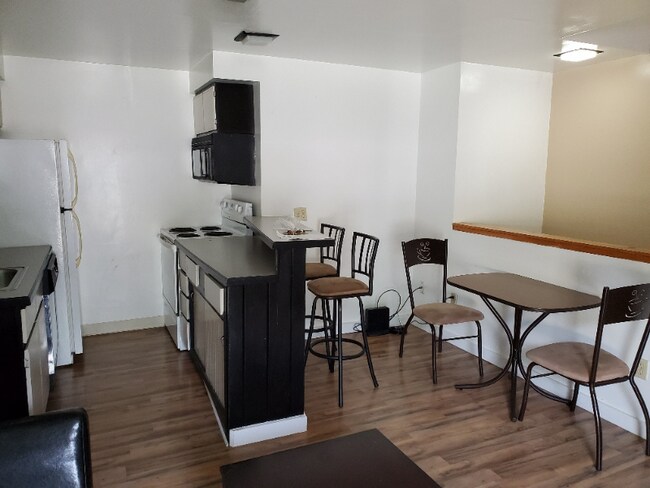 Photo - 70 Market St Unit F