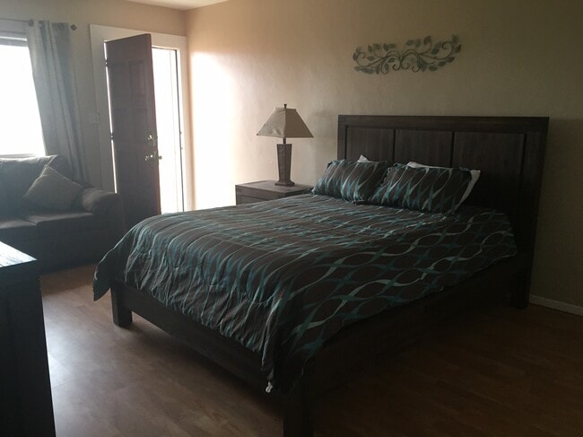 863 Ocean Ln Unit D