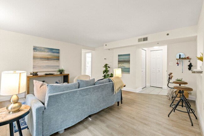 Photo - Spacious & Conveniently Located 2br/2ba on U St Corridor!