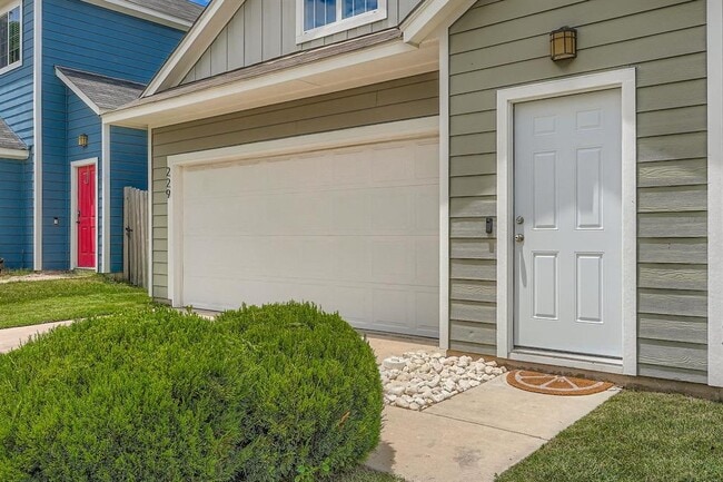 Photo - 229 Ferrule Dr