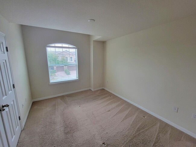 Photo - Hey! Yes ! You !