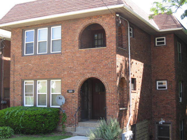 Building Photo - AURE Unit 1