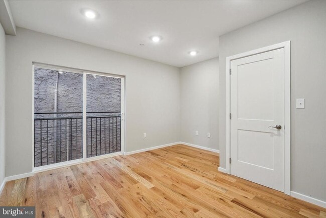 Photo - 1705 W Seybert St