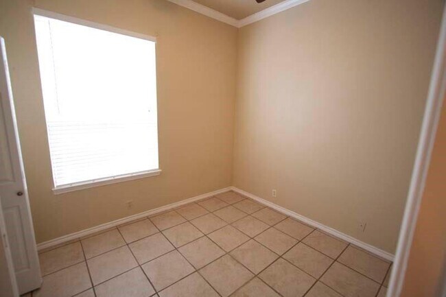 Photo - 2814 Nueces St Apartment Unit 104