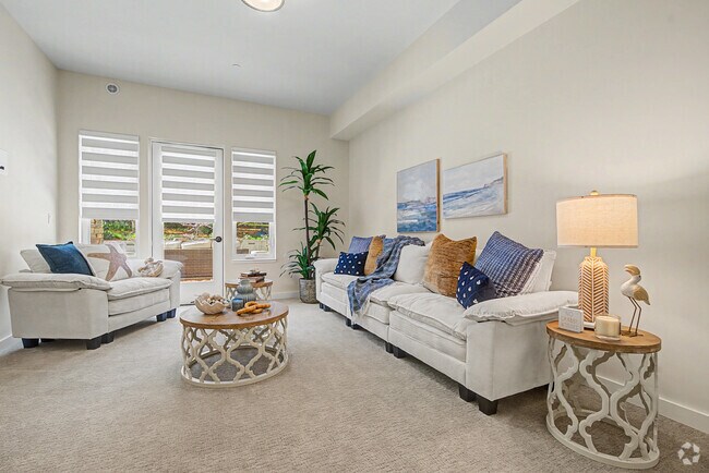 1BR, 1BA - 770SF - Living Room