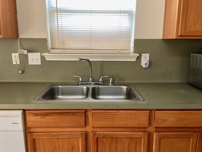 Photo - 5707 Highbury Ct