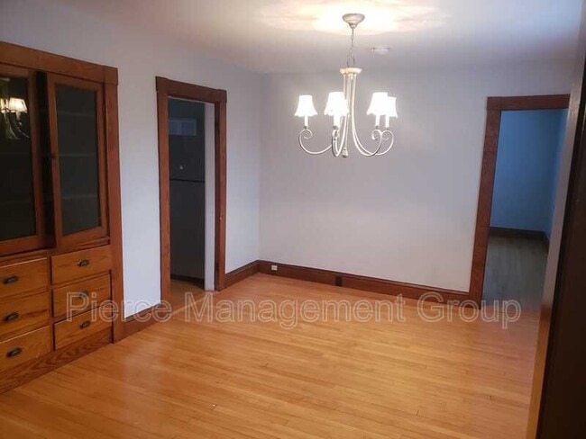 Photo - 133 Brook St