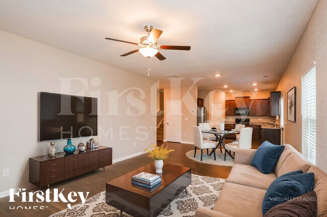Photo - 811 Walnut Creek Cir