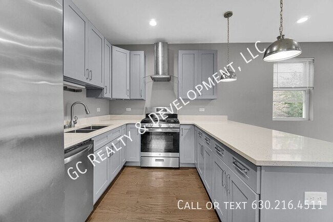 Photo - 1048 N Lawndale Ave Unit 1 ,  1