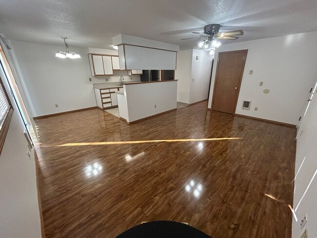 Building Photo - 2 Bedroom Duplex Near the Jim Parsley Community Center!