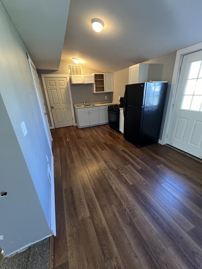 Photo - 109 S 12th St