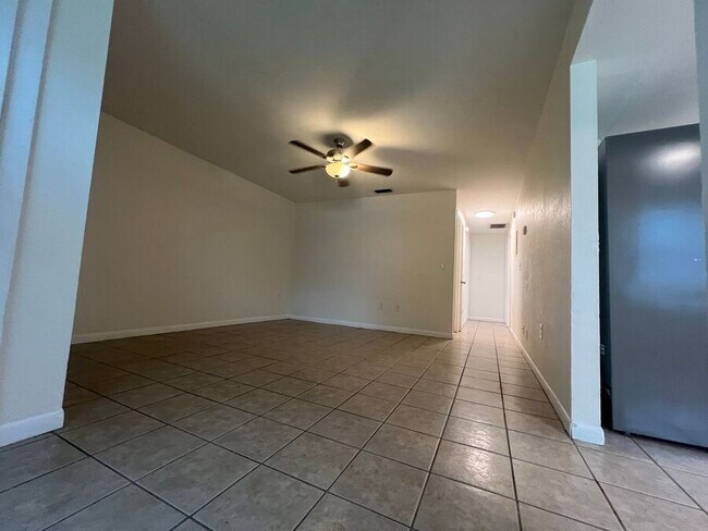 Photo - 312 E Tomlin St Unit 312