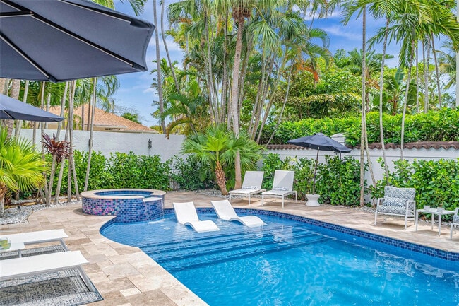 Photo - 2500 Hibiscus Pl