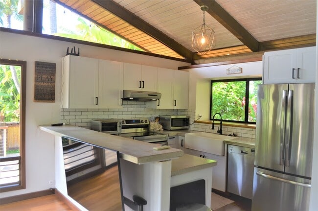 Photo - 3264 Keha Dr