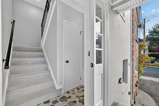 Photo - 47 New Broadway Unidad 2nd Floor