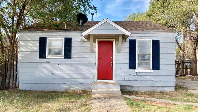 Building Photo - 216 E 36th St Rental