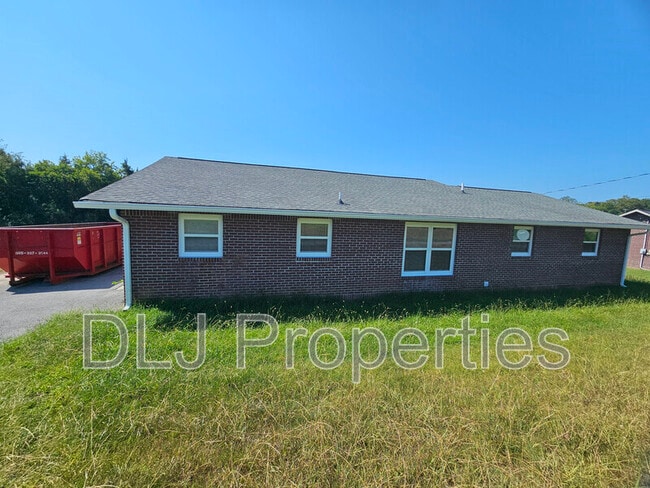 Photo - 1102 Hicks Rd