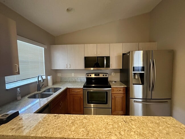 Photo - 300 NE 42nd St