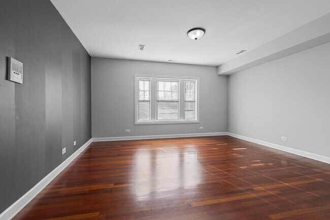 Photo - 7367 N Ashland Blvd Unit 2