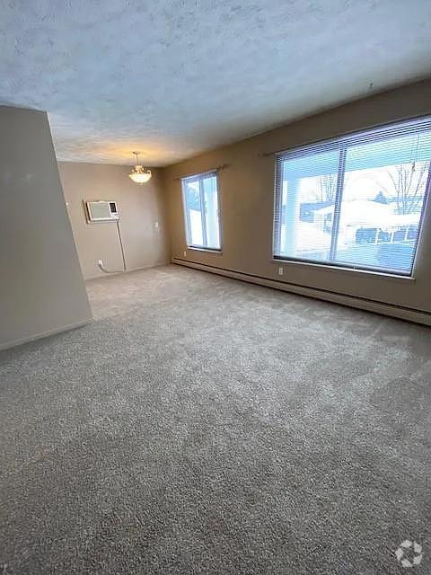Building Photo - 3839 Silver Lake Rd Rental