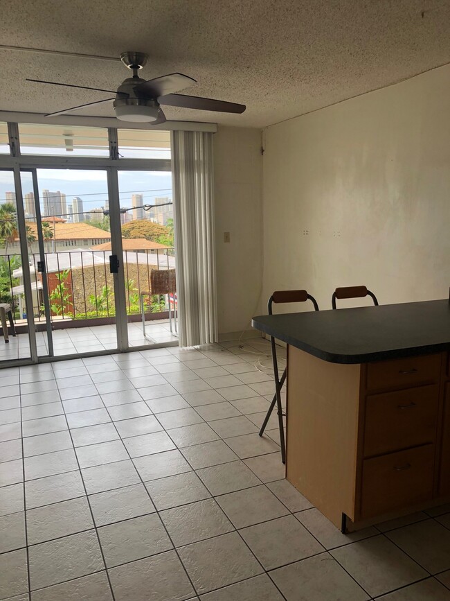 Photo - 1914 University Ave Unit 212