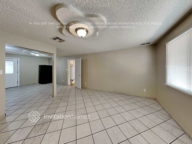 Photo - 4651 N 79th Dr