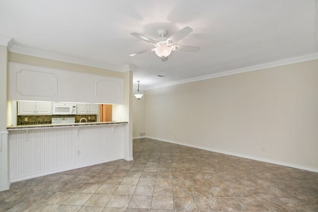 Photo - 2208 Indian Trail Unit 1