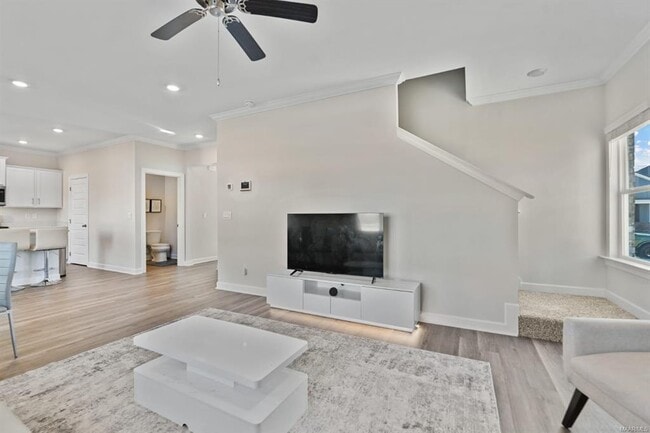 Photo - 6613 Firefly Ln