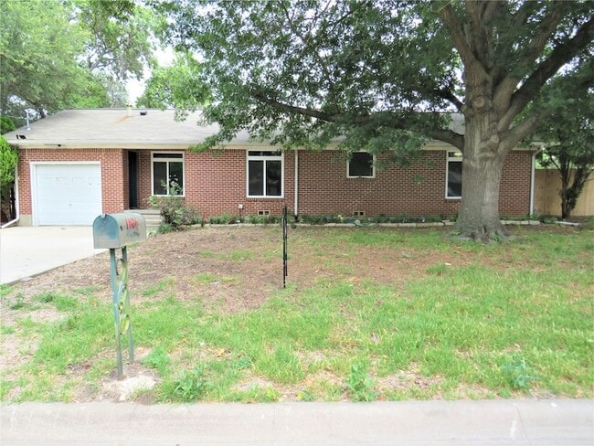 Building Photo - 1026 Thomas St