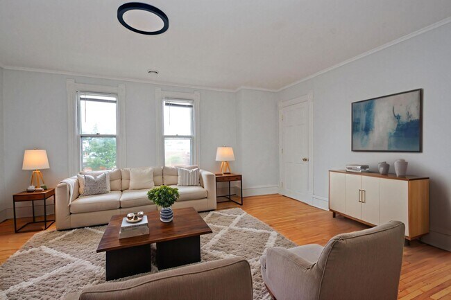 Photo - 920 22nd Ave NE Unit #2