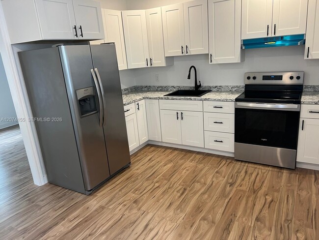 Photo - 6117 SW 18th St Unidad 6117A