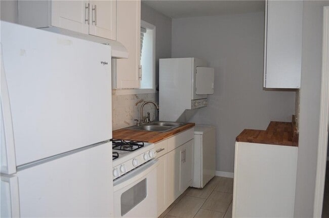 Photo - 1129 West Ave