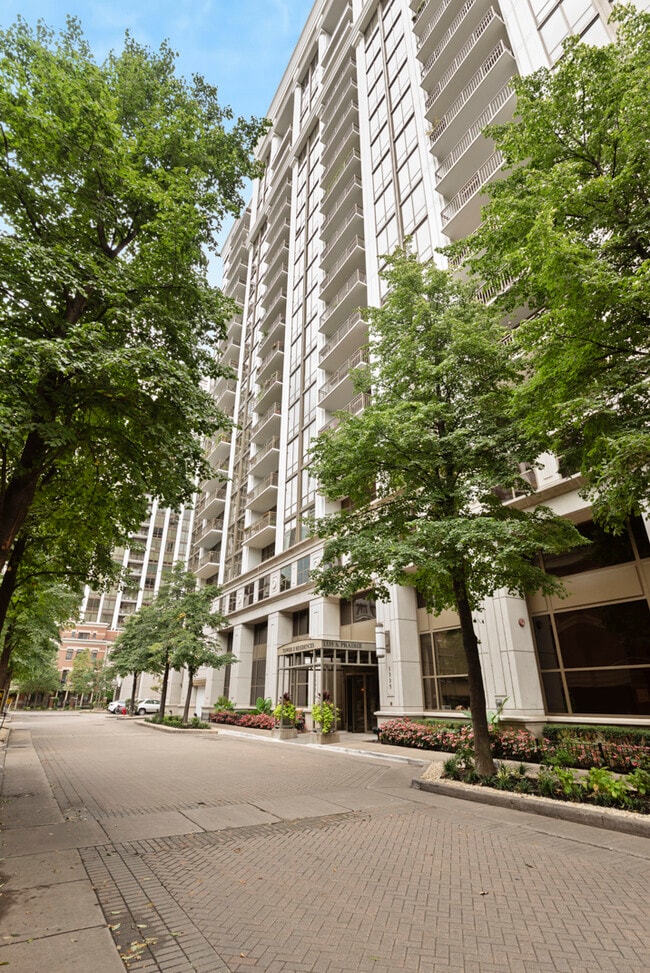 Photo - 1335 S Prairie Ave Unidad 706