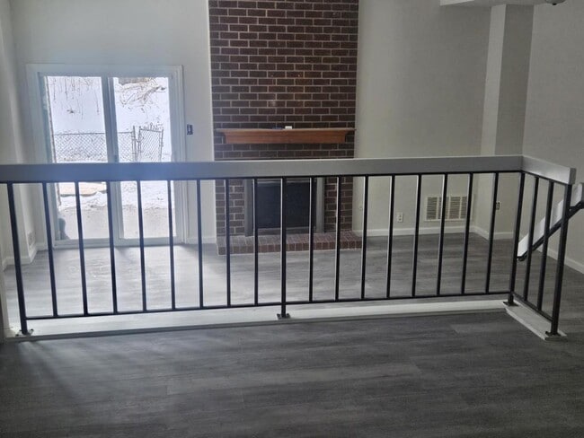 Photo - 1719 Julie Ct