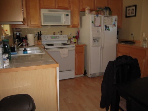 Photo - Fresh 3 bedroom - New Carpet new paint in Quatama area