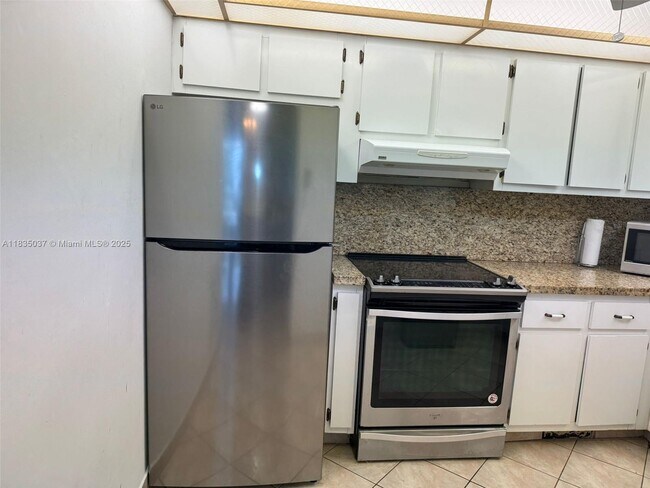 Photo - 201 180th Dr Unidad 114