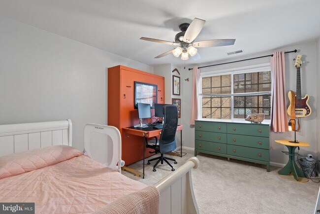 Photo - 1469A N Van Dorn St