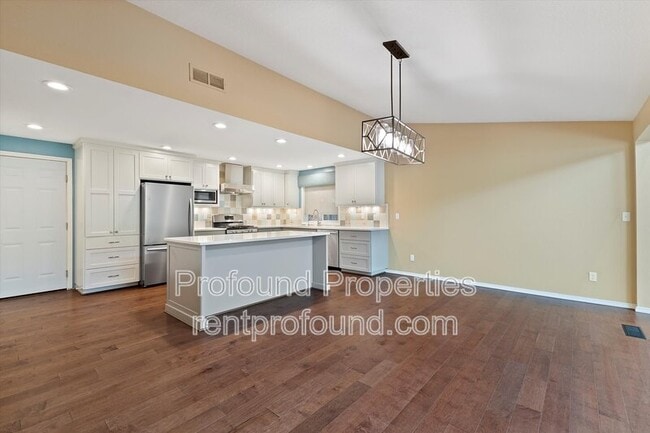 Photo - 9045 SW Pinto Ct